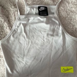 Nike Crop Top